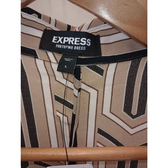 NWT Express, geometric Portofino midi dress. Size large (belt not included) - Picture 3 of 6